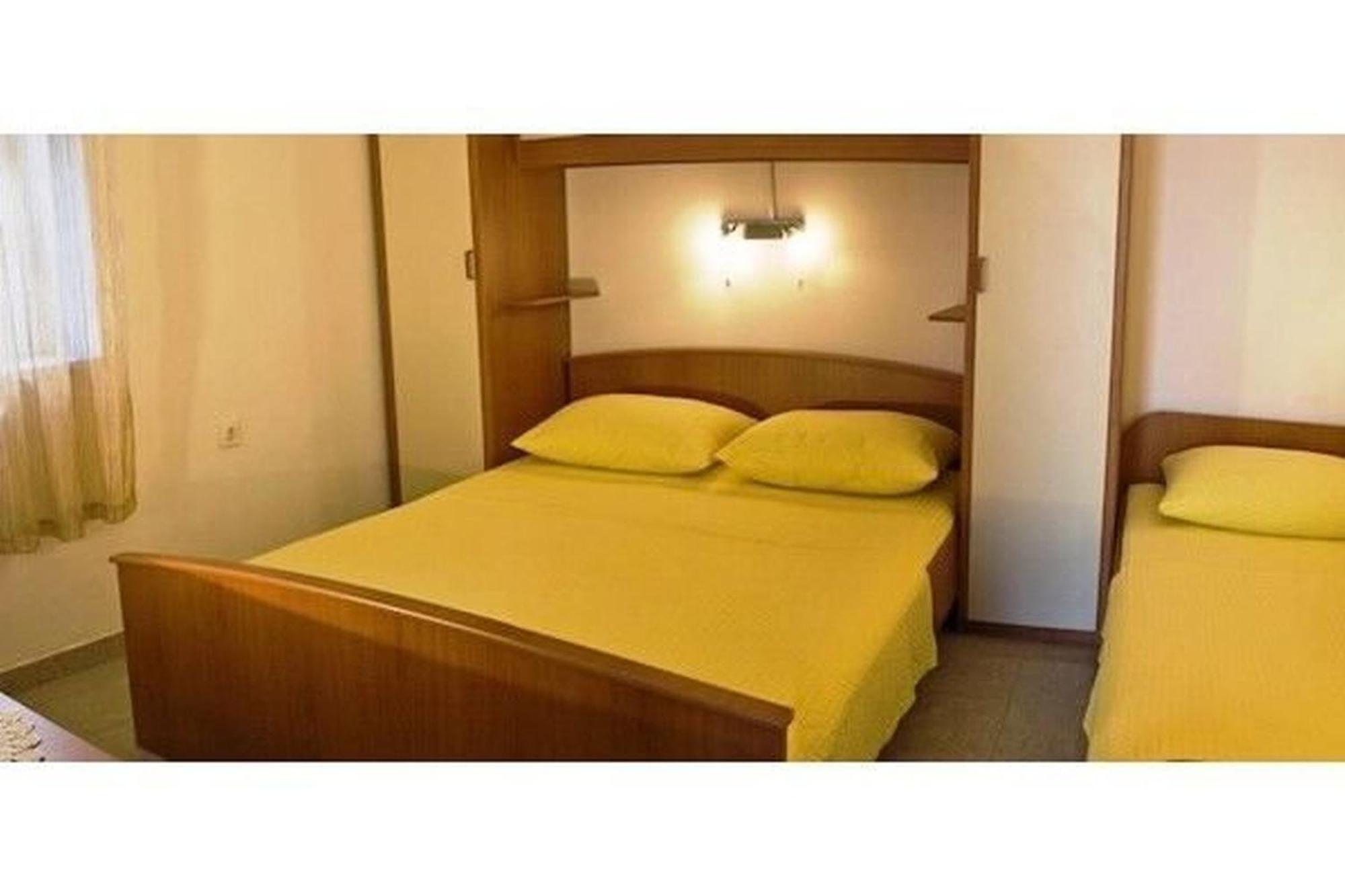 Apartments And Rooms Florijan Klek Exterior foto
