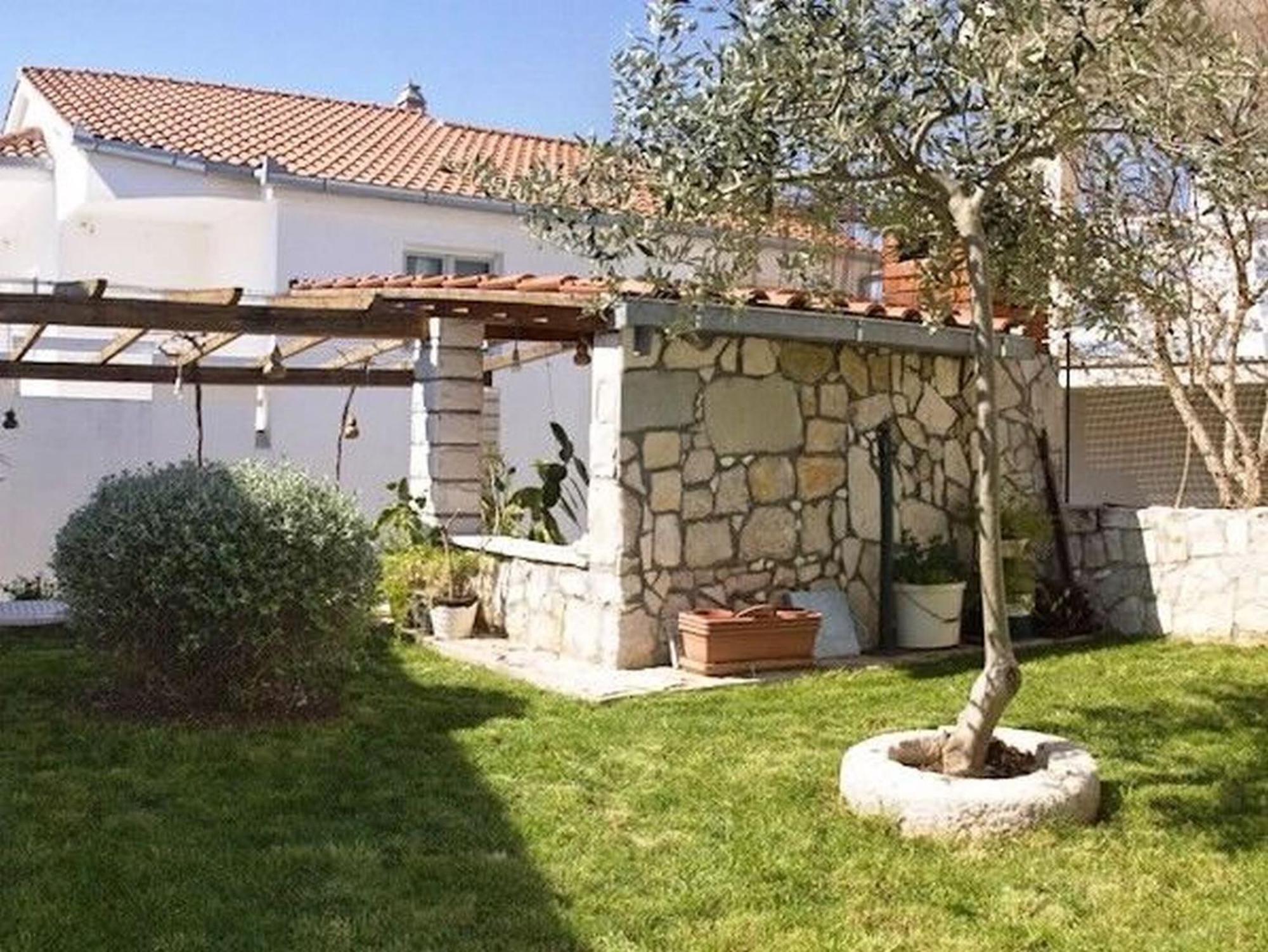 Apartments And Rooms Florijan Klek Exterior foto